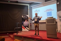 20260910_084323-Charles-T.-Weiss